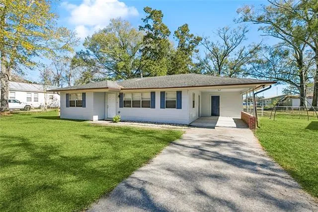 $174,900 | 426 North Marchand Avenue, Gonzales, LA 70737