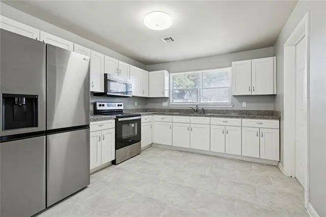 $174,900 | 426 North Marchand Avenue, Gonzales, LA 70737