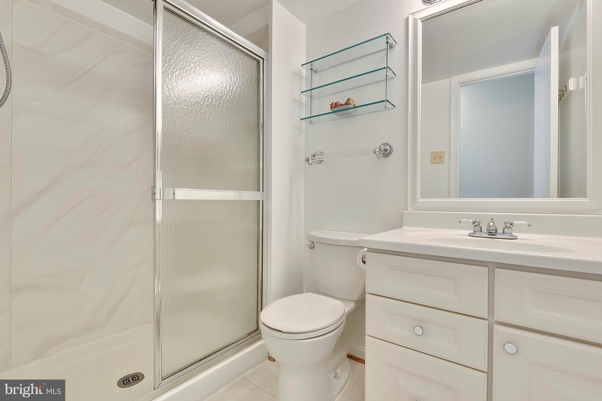 9 Treworthy Road Gaithersburg, MD 20878 - Photo 25 of 30 Bath