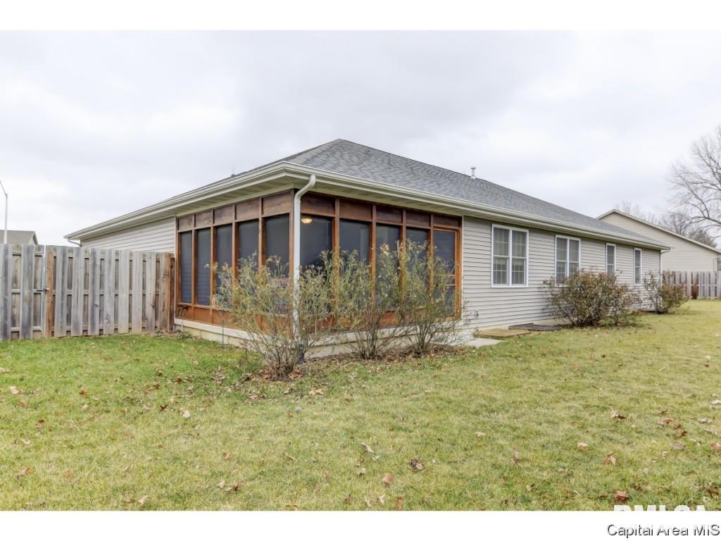 624 Burberry Lane Rochester, IL 62563 - Photo 15 of 36