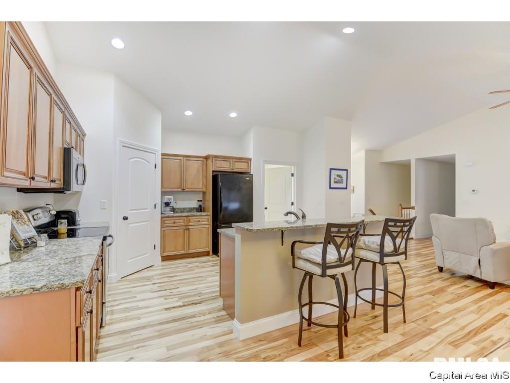 624 Burberry Lane Rochester, IL 62563 - Photo 4 of 36