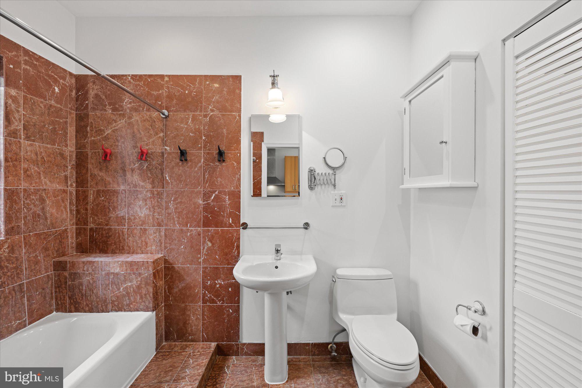 1318 35th Street Northwest, Unit 6 Washington, DC 20007 - Photo 11 of 13 Full Bathroom