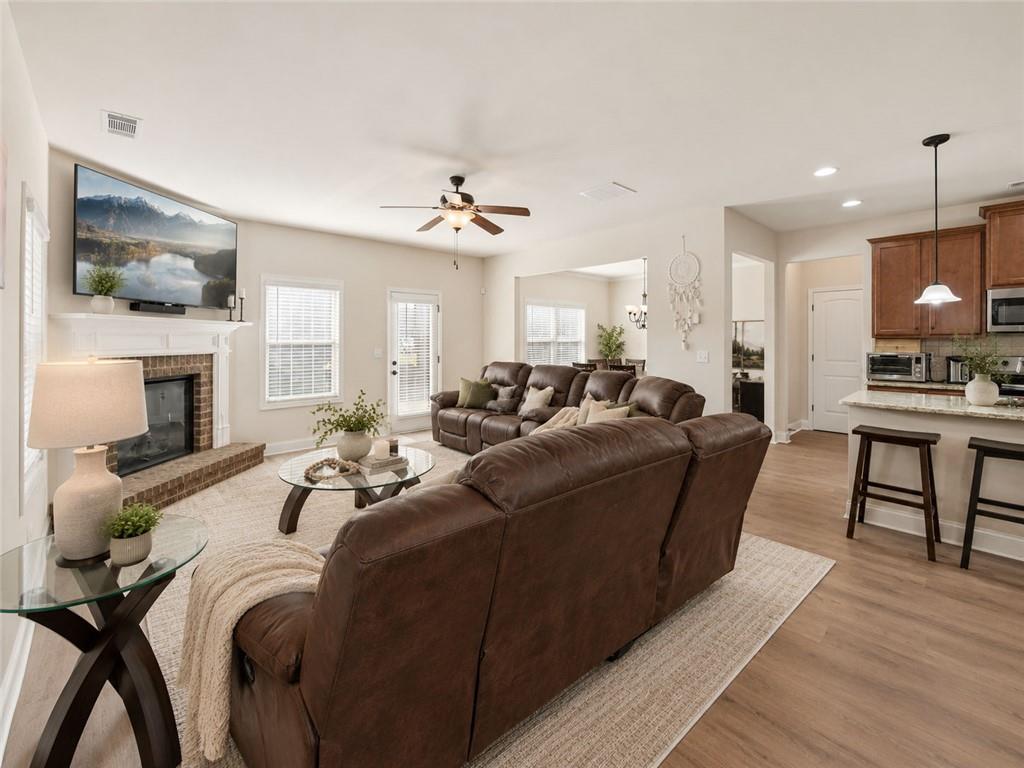 2002 Bridgewater Pass Hampton, GA 30228 - Photo 3 of 26 Gallery Image 3