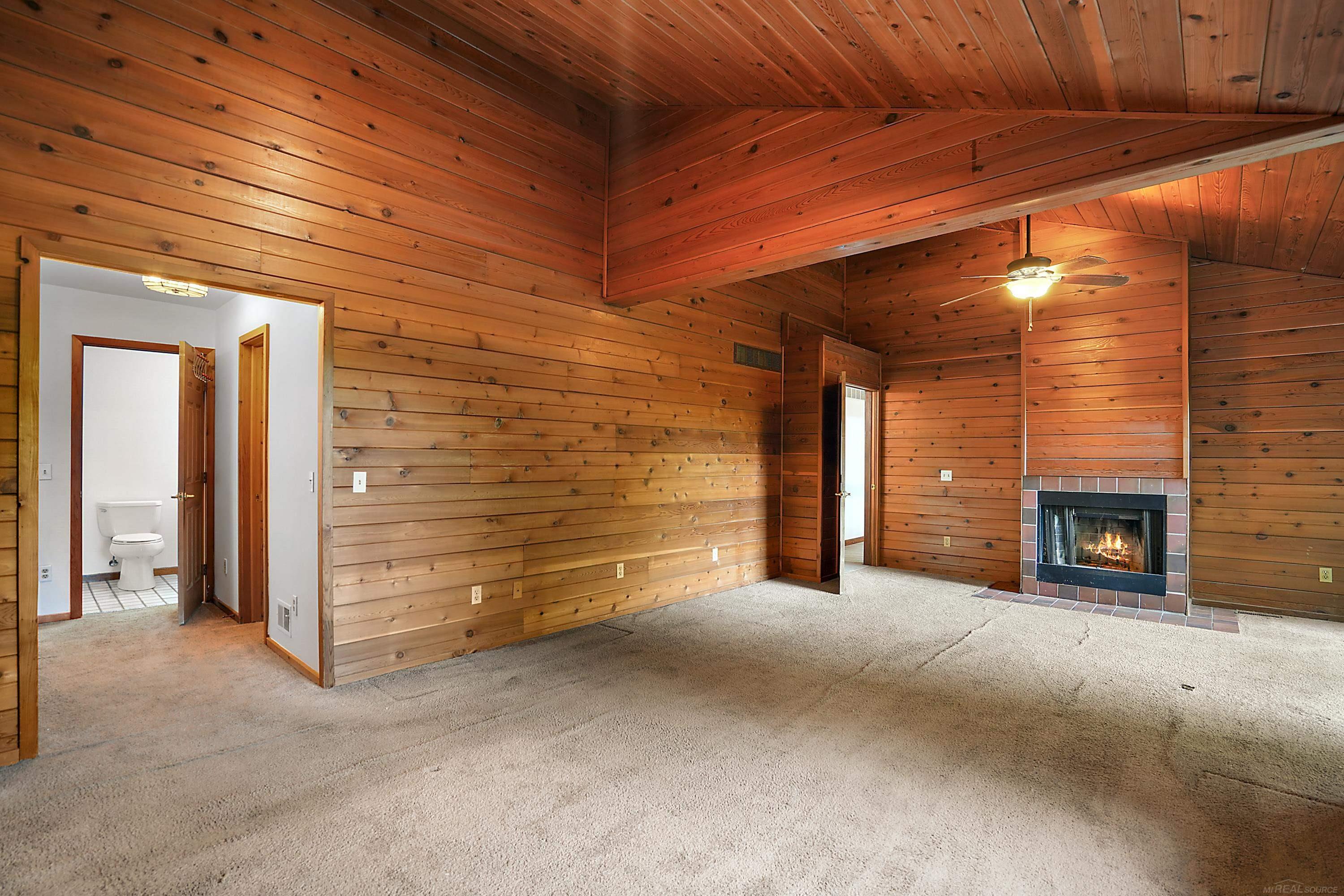 11535 Longden Pinckney, MI 48169 - Photo 21 of 75 50214482-5bc796db-63ba-4c05-9e59-072f0e732da3.JPG