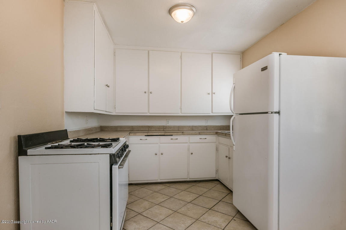 4010 Cline Road Amarillo, TX 79110 - Photo 5 of 17 Kitchen 1