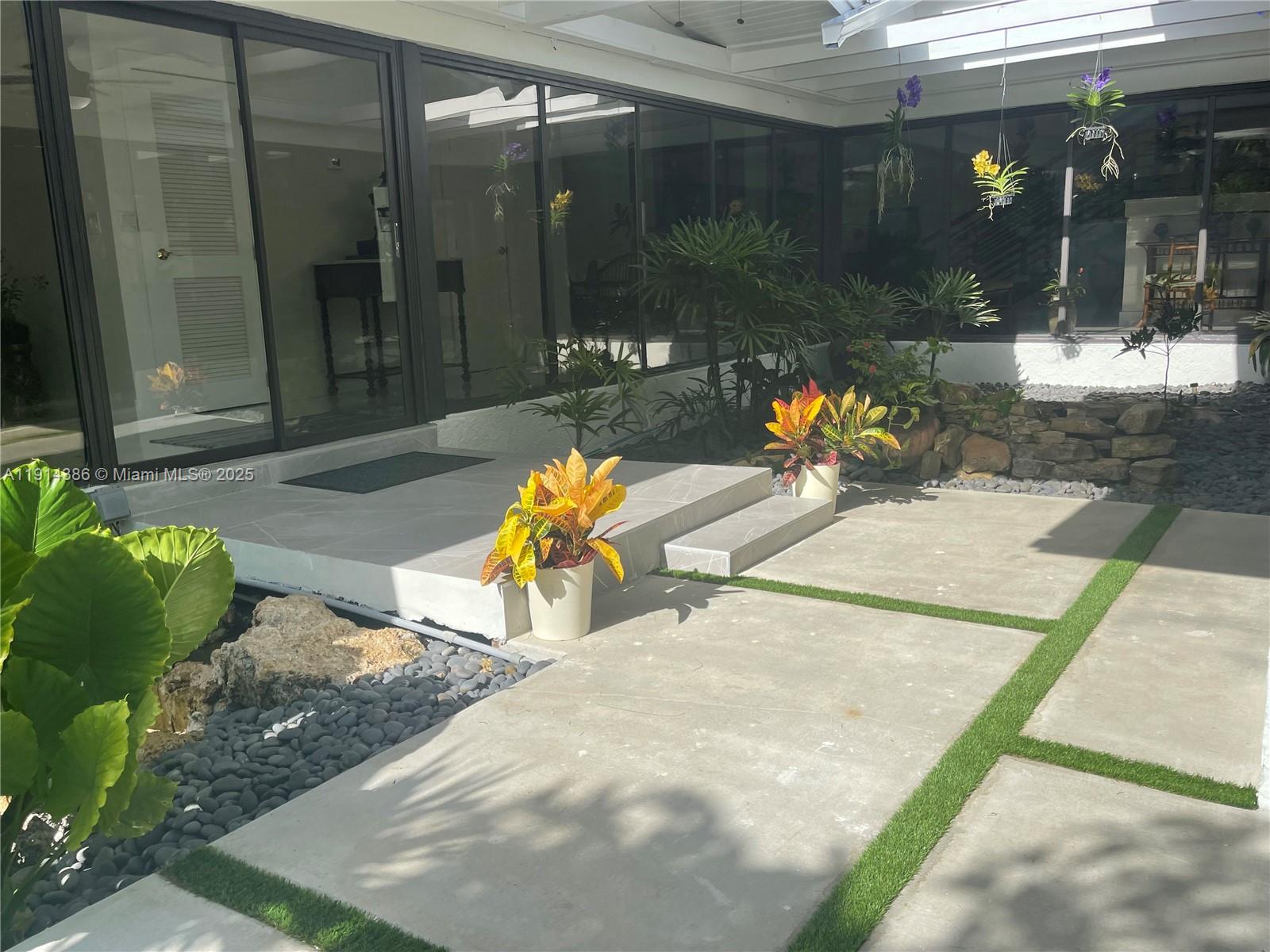 7521 Southwest 56th Street Miami, FL 33155 - Photo 21 of 34 a view of a porch with seating space