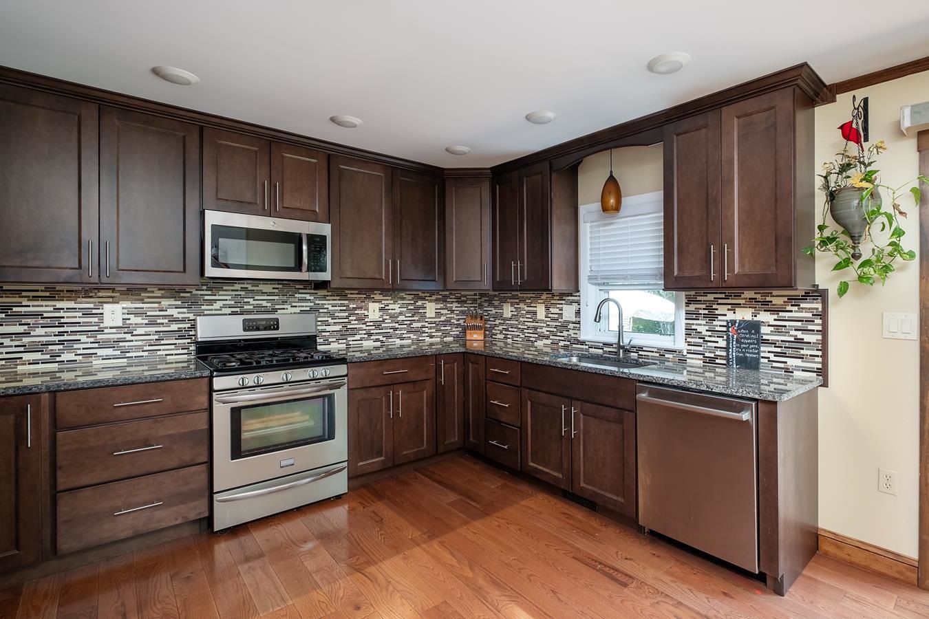 8 Stillwater Circle Rochester, NH 03839 - Photo 23 of 40
