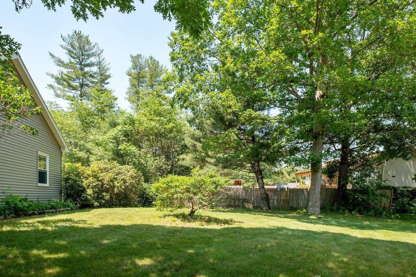 8 Stillwater Circle Rochester, NH 03839 - Photo 6 of 40