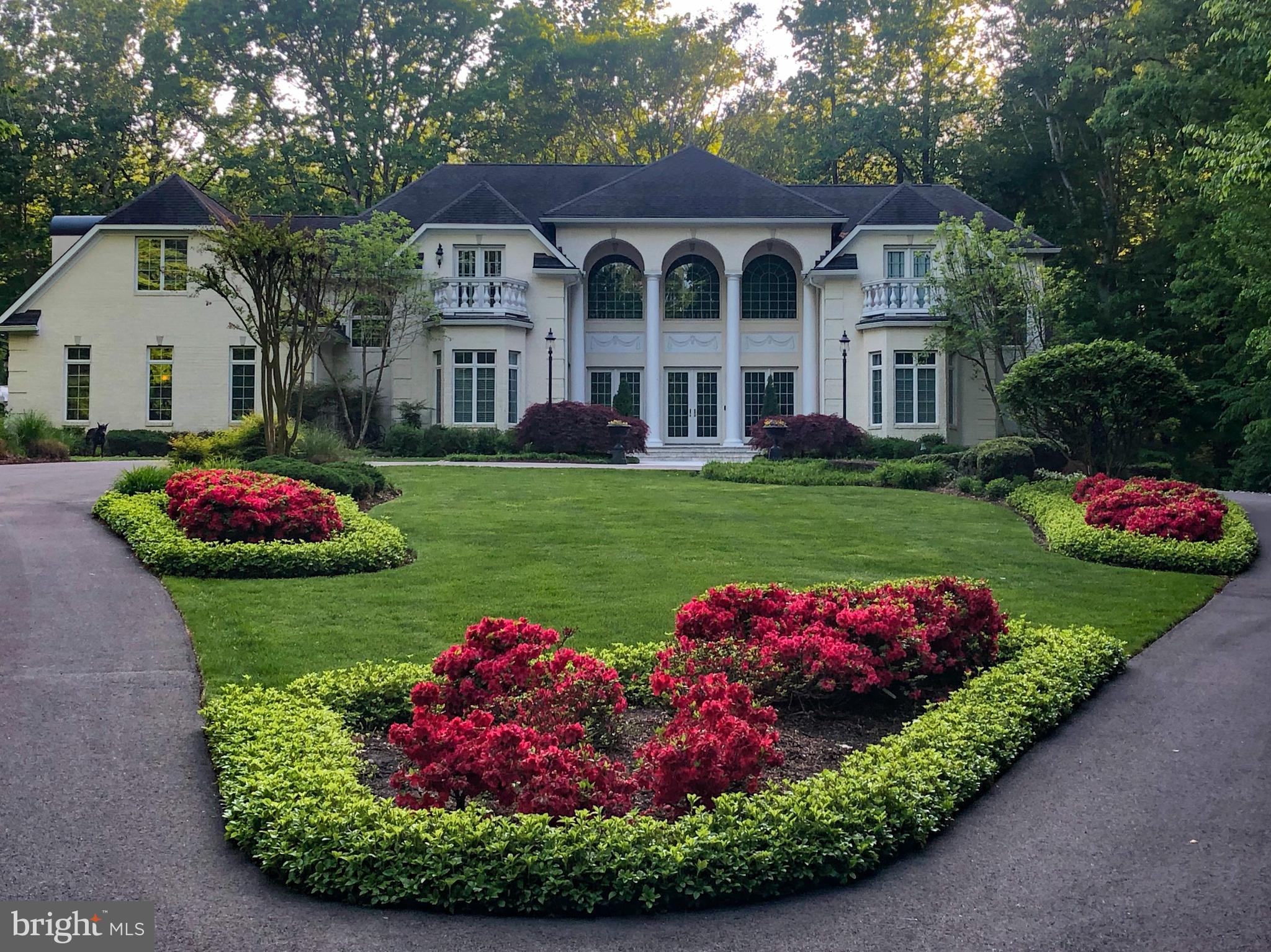 SOUTH RIVER COLONY ESTATE on 2+ acres