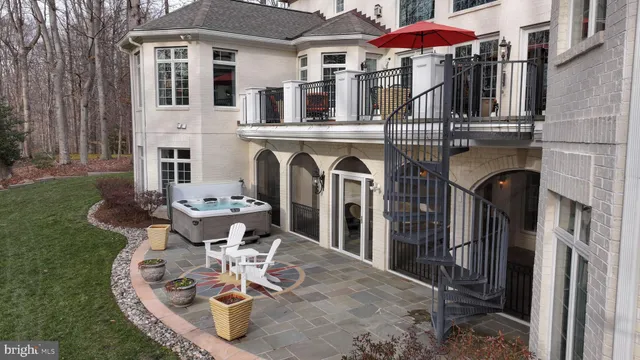$2,299,999 | 25 Gassaway Lane, Edgewater, MD 21037