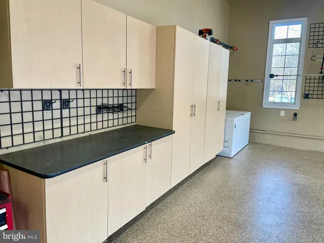 $2,299,999 | 25 Gassaway Lane, Edgewater, MD 21037