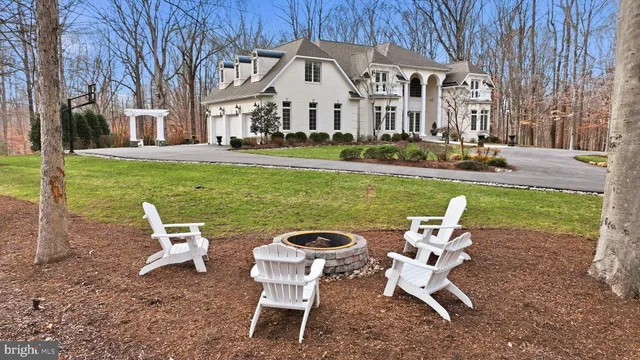 $2,299,999 | 25 Gassaway Lane, Edgewater, MD 21037