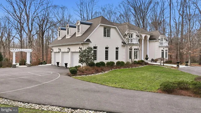 $2,299,999 | 25 Gassaway Lane, Edgewater, MD 21037