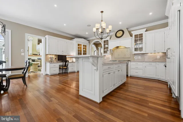 $2,299,999 | 25 Gassaway Lane, Edgewater, MD 21037