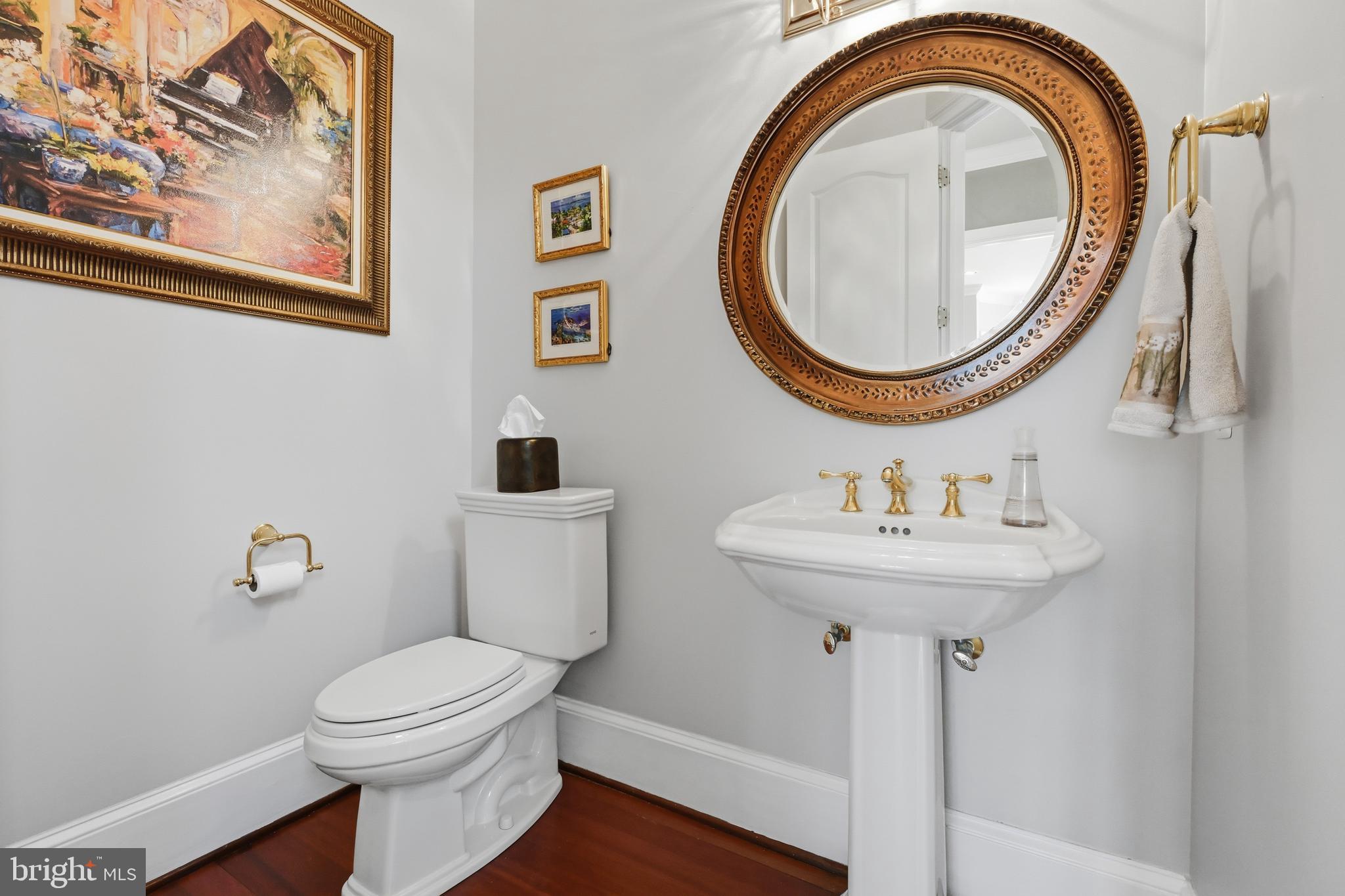 25 Gassaway Lane Edgewater, MD 21037 - Photo 33 of 125 Main Level Powder Room