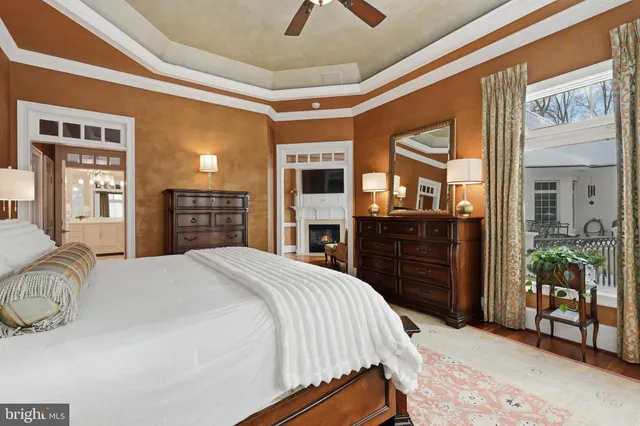 $2,299,999 | 25 Gassaway Lane, Edgewater, MD 21037