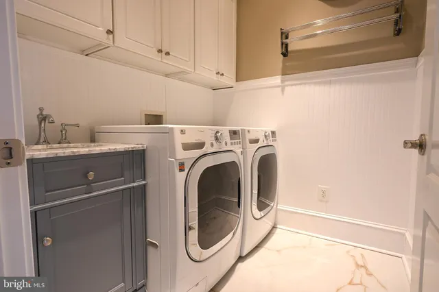 $2,299,999 | 25 Gassaway Lane, Edgewater, MD 21037