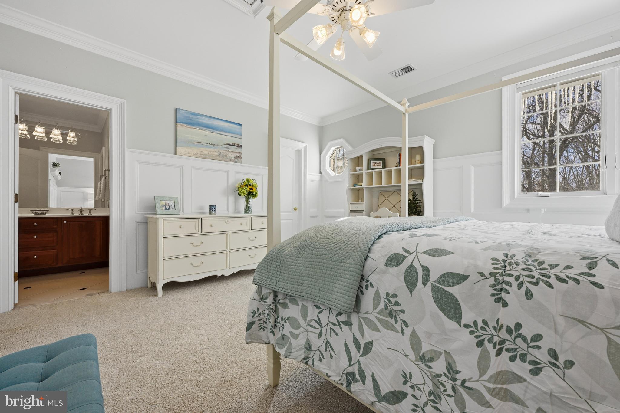 25 Gassaway Lane Edgewater, MD 21037 - Photo 60 of 125 Bedroom 4 with bath and walk-in closet