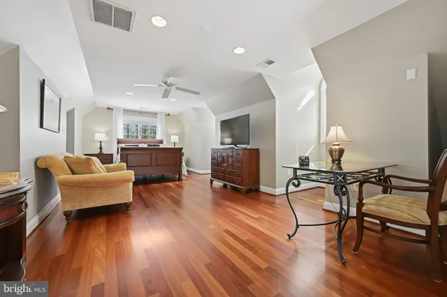 $2,299,999 | 25 Gassaway Lane, Edgewater, MD 21037