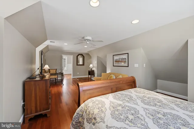 $2,299,999 | 25 Gassaway Lane, Edgewater, MD 21037