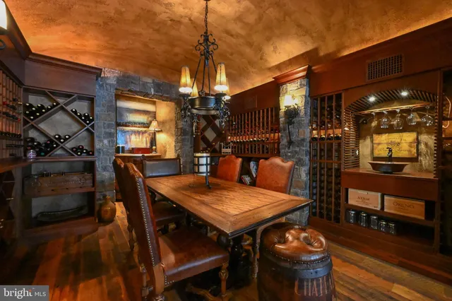 $2,299,999 | 25 Gassaway Lane, Edgewater, MD 21037