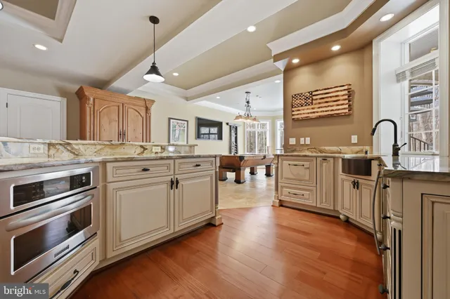 $2,299,999 | 25 Gassaway Lane, Edgewater, MD 21037