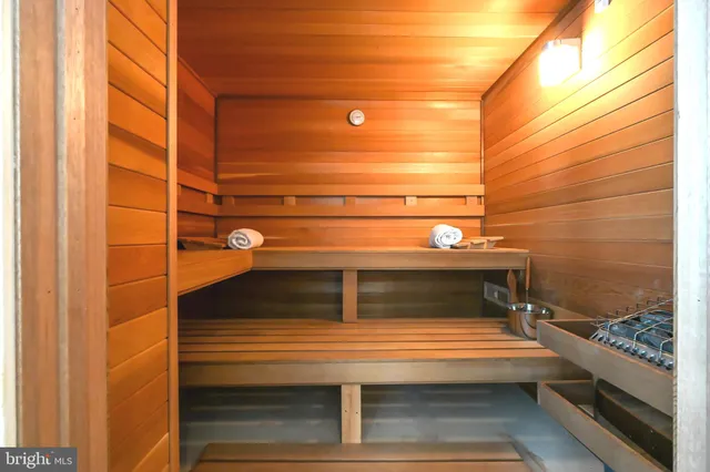 $2,299,999 | 25 Gassaway Lane, Edgewater, MD 21037