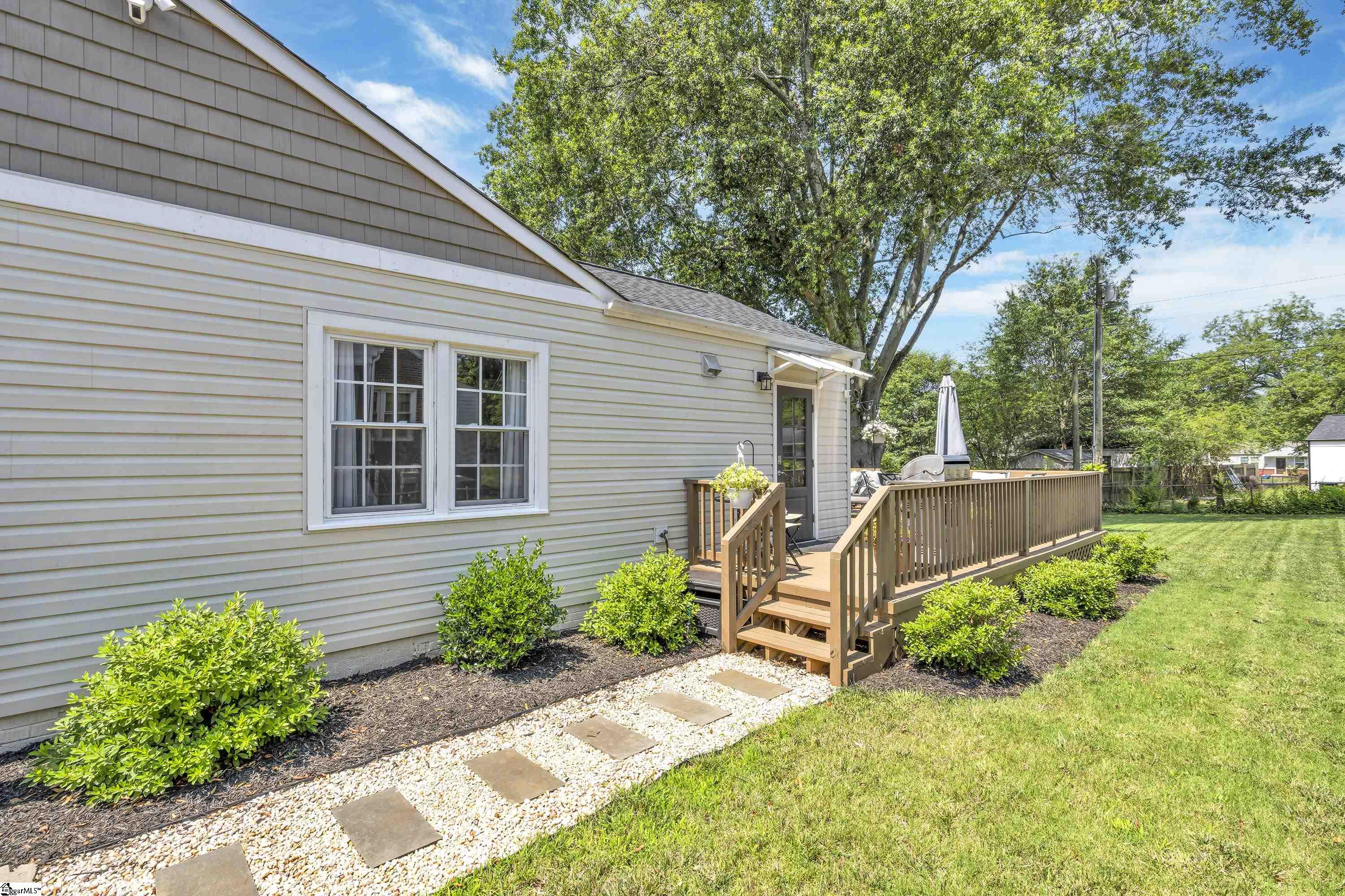 22 Farmington Road Greenville, SC 29605 - Photo 17 of 21