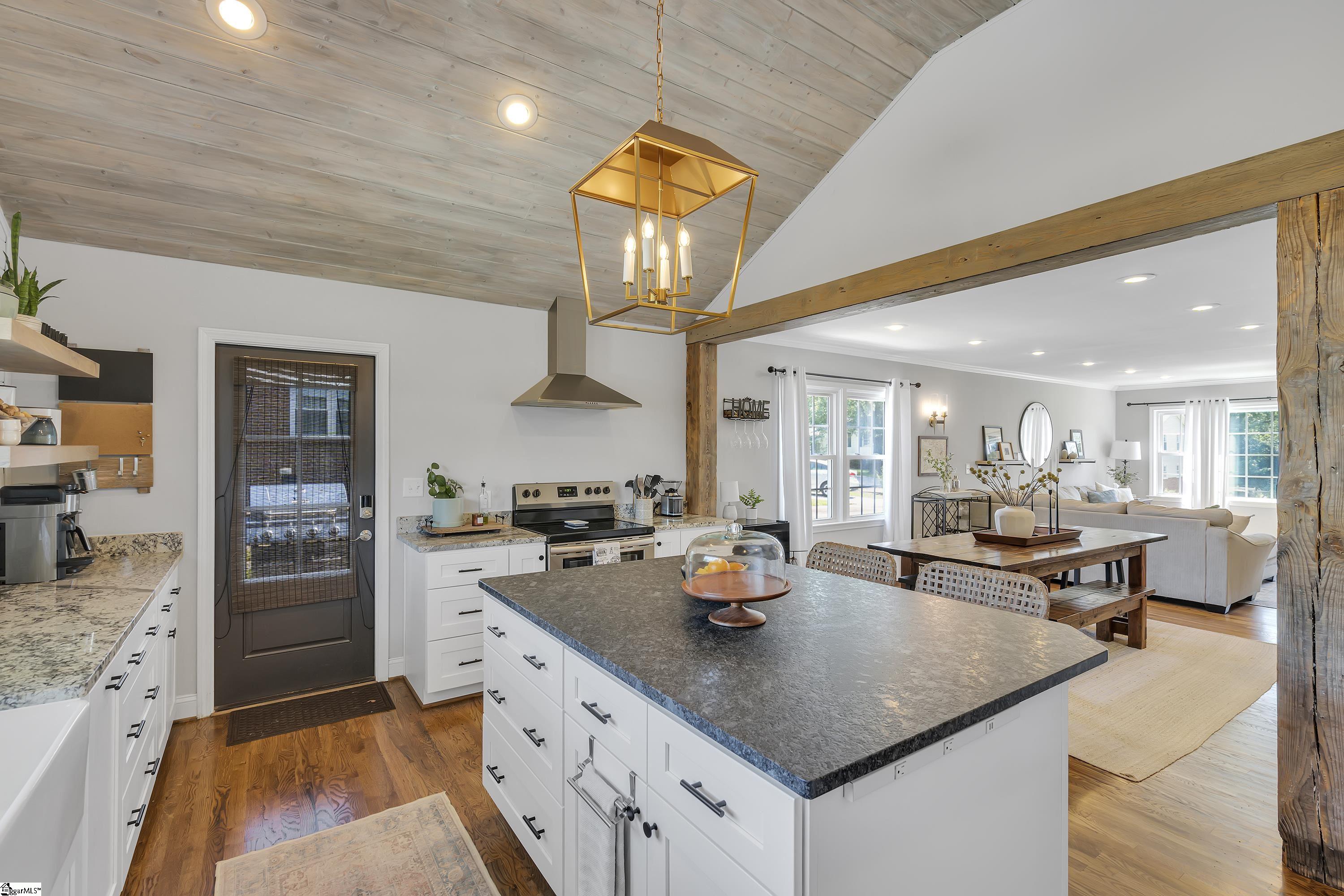 22 Farmington Road Greenville, SC 29605 - Photo 7 of 21