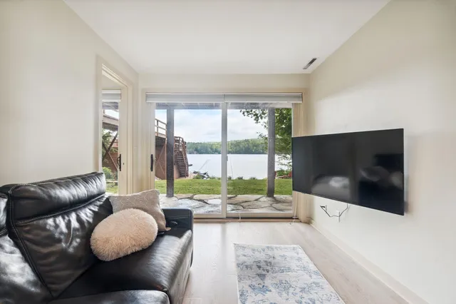 $3,369,000 | 213 Bay Point Road, Newbury, NH 03255