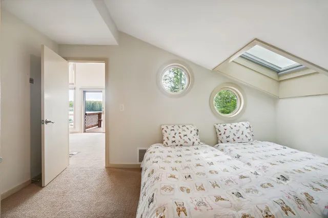 $3,369,000 | 213 Bay Point Road, Newbury, NH 03255