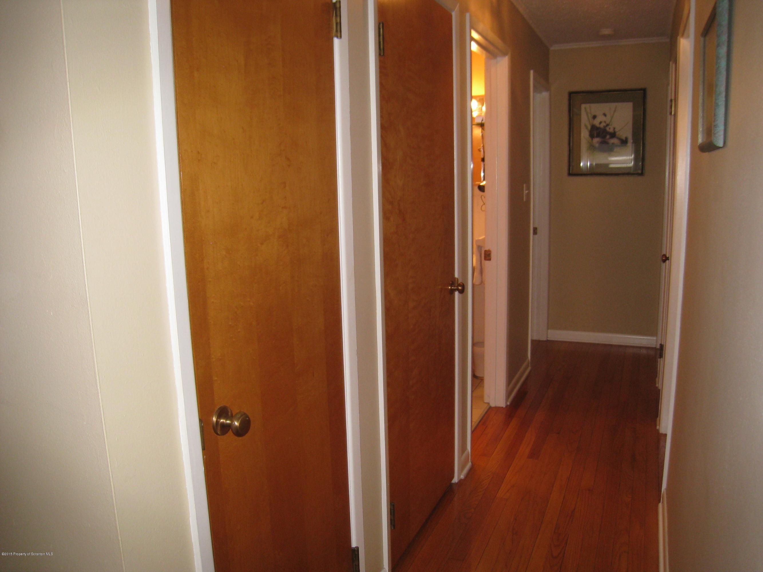 703 South Abington Road Clarks Summit, PA 18411 - Photo 15 of 36 Gallery Image 15