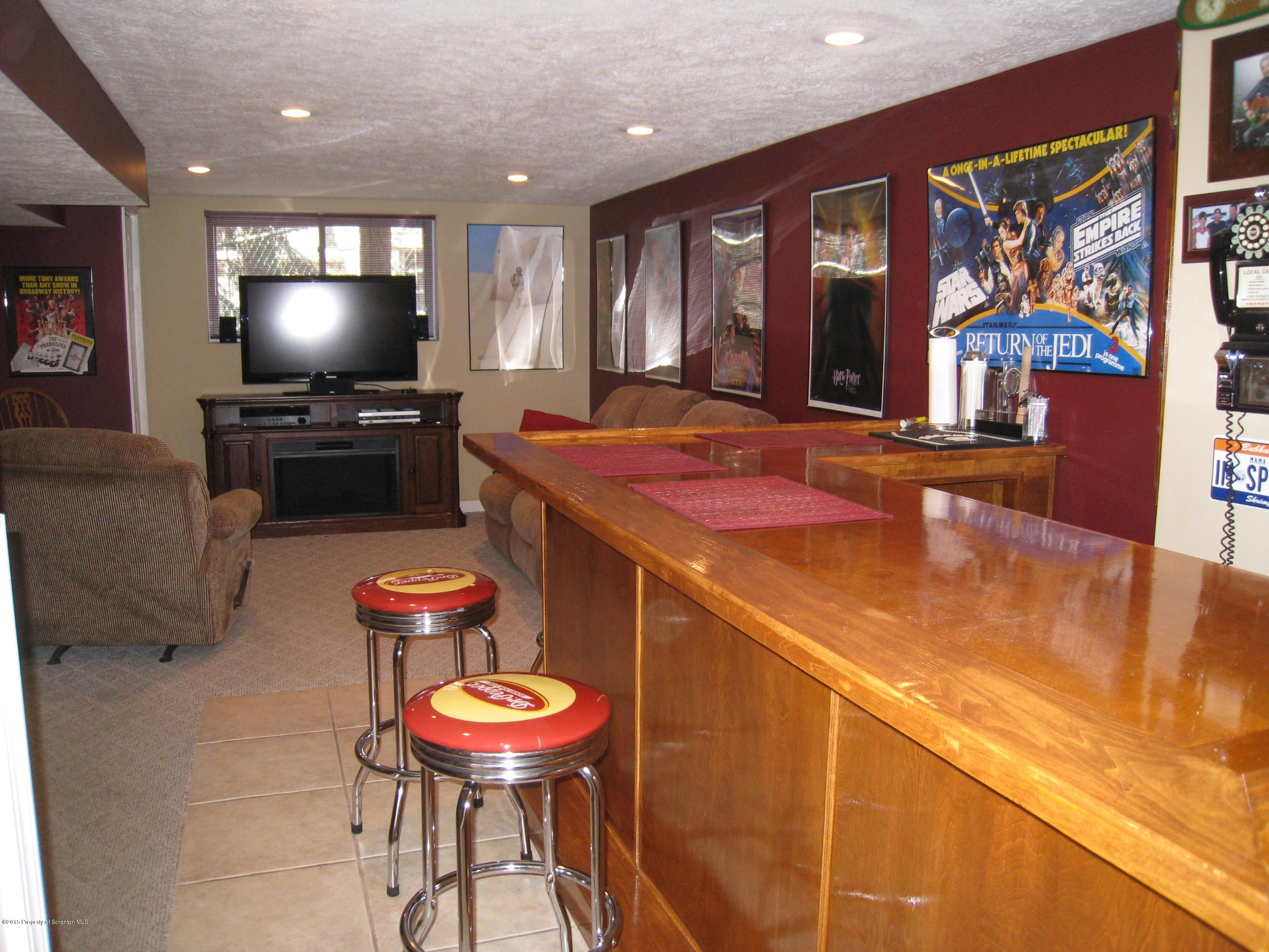 703 South Abington Road Clarks Summit, PA 18411 - Photo 3 of 36 Gallery Image 3