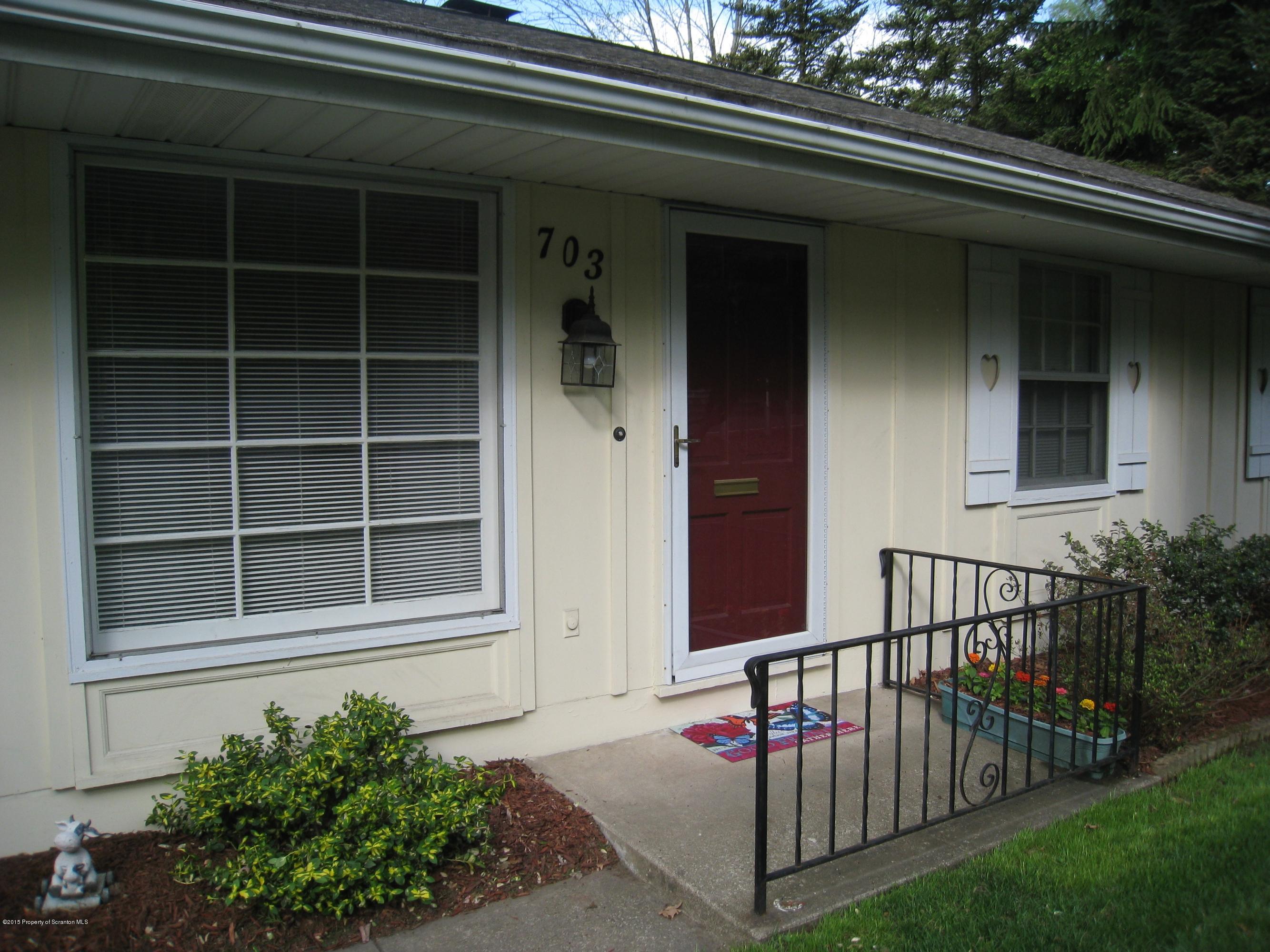 703 South Abington Road Clarks Summit, PA 18411 - Photo 6 of 36 Gallery Image 6