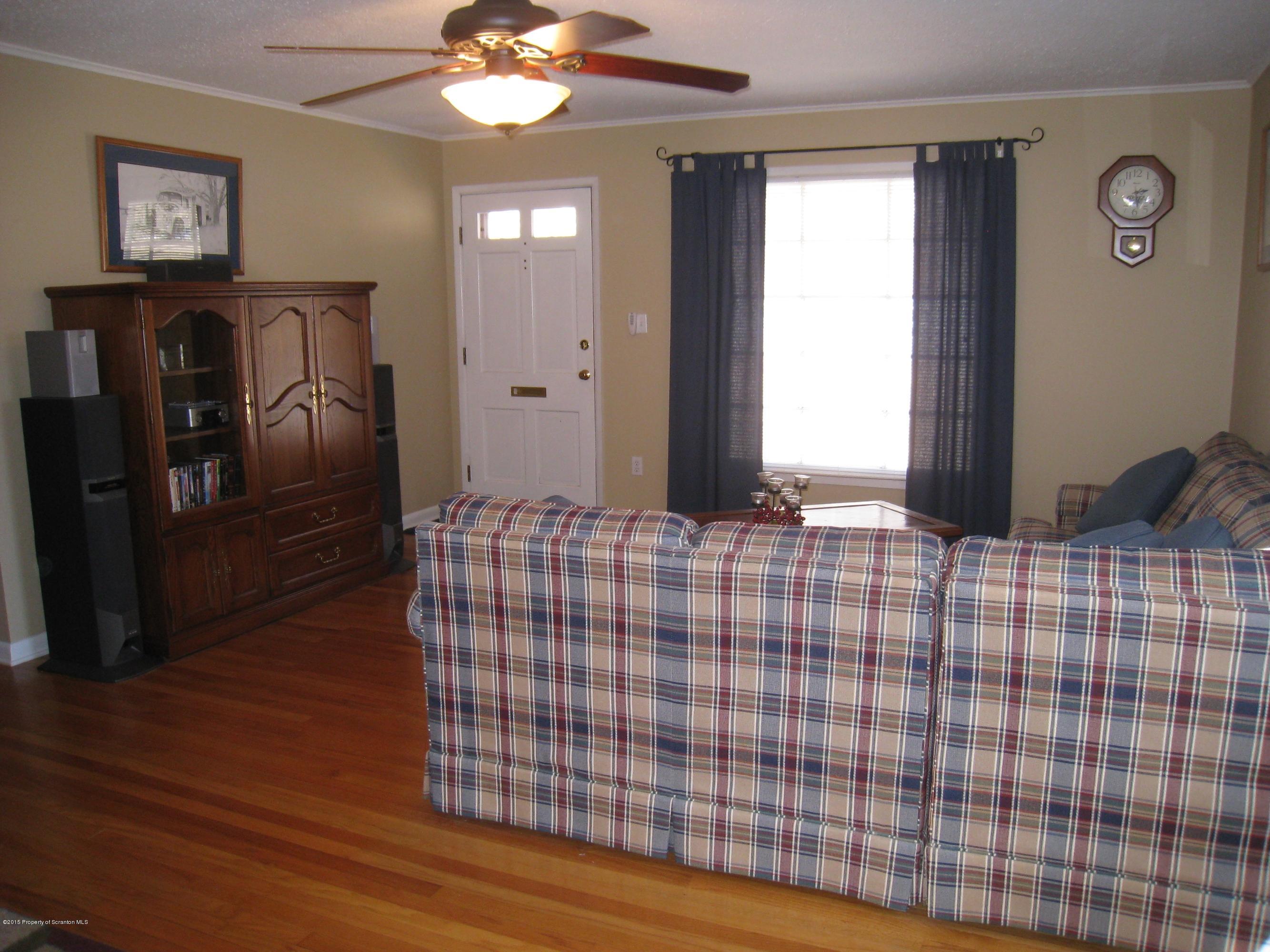 703 South Abington Road Clarks Summit, PA 18411 - Photo 7 of 36 Gallery Image 7