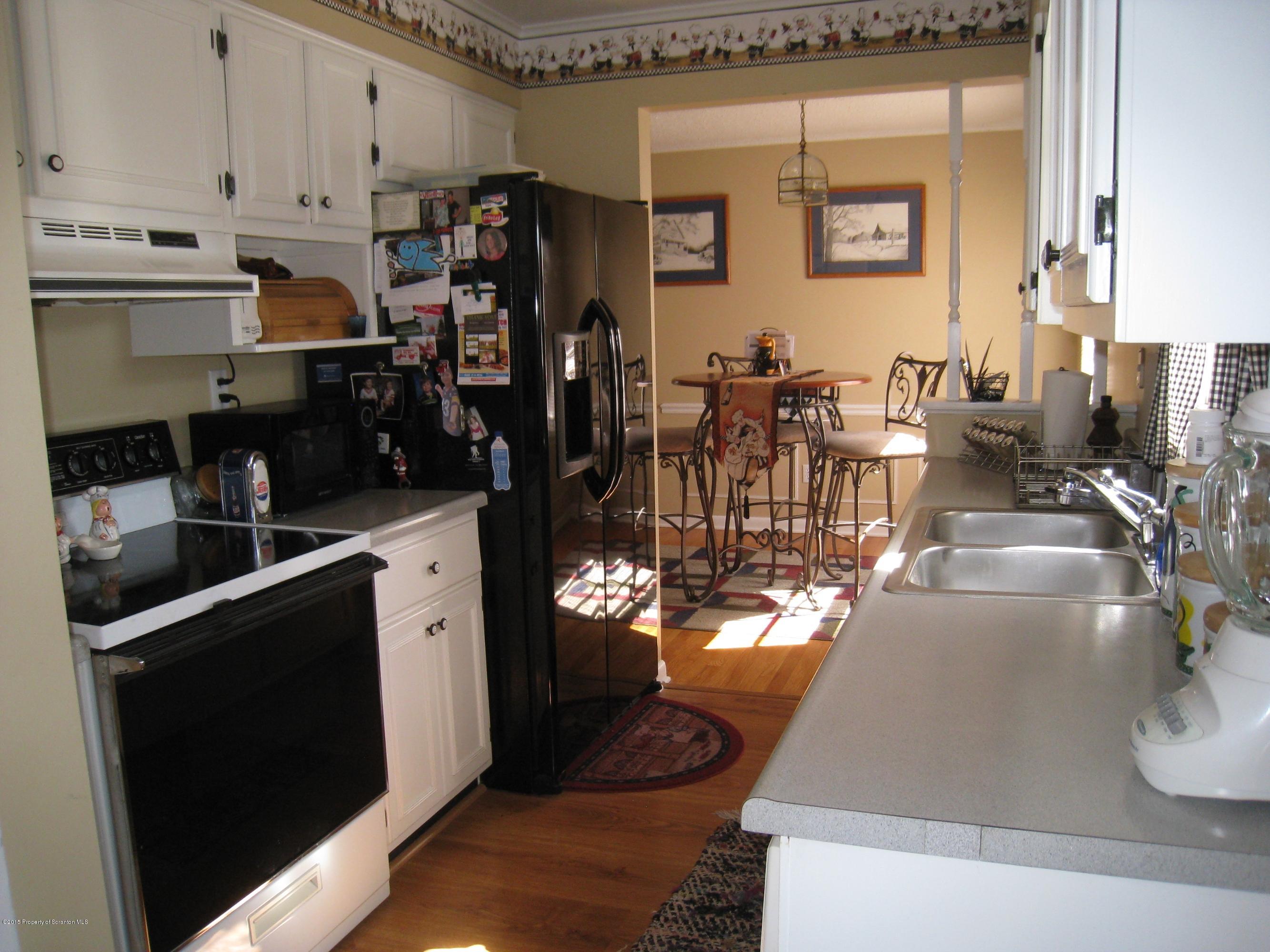 703 South Abington Road Clarks Summit, PA 18411 - Photo 10 of 36 Gallery Image 10