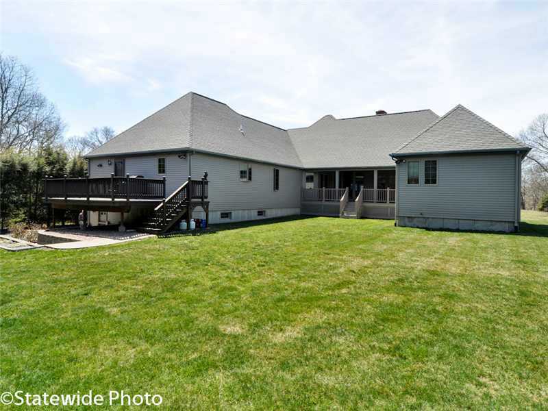 26 Wicklow Road Westerly, RI 02891 - Photo 23 of 25 Exterior Back.