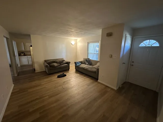 $860,860 | 924 East Willow Street, Kankakee, IL 60901