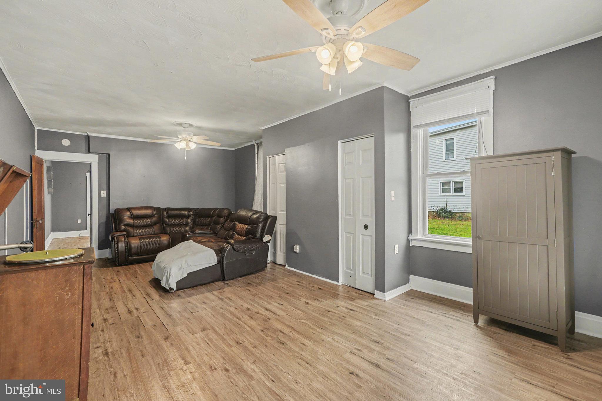 2721 Butler Street Harrisburg, PA 17103 - Photo 5 of 32 Spacious living area with modern charm.