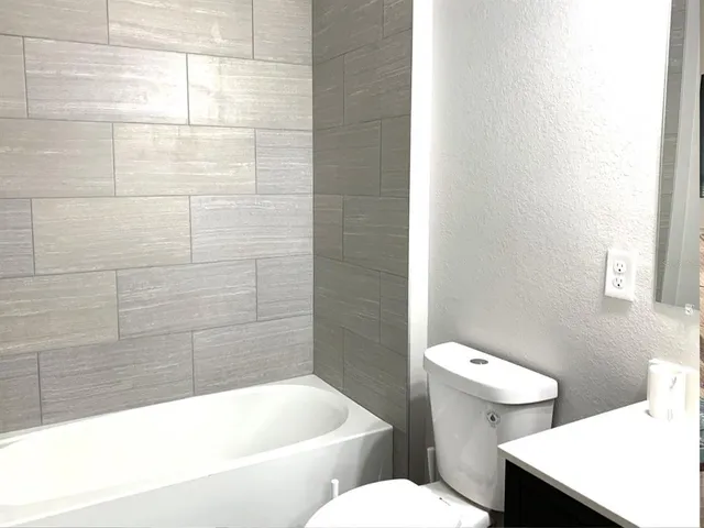 $1,399 | 10364 Kidron Avenue, Englewood, FL 34224