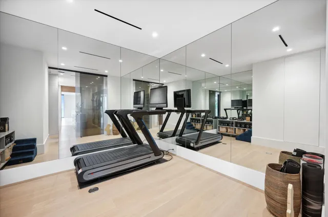 $45,000,000 | 999 Hillsboro Mile, Hillsboro Beach, FL 33062