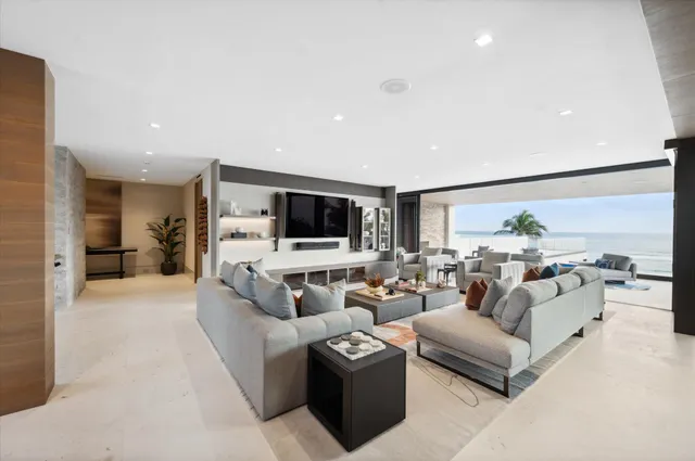 $45,000,000 | 999 Hillsboro Mile, Hillsboro Beach, FL 33062