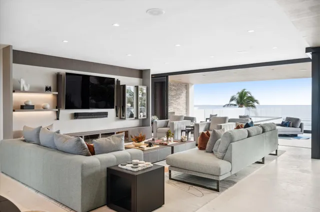 $45,000,000 | 999 Hillsboro Mile, Hillsboro Beach, FL 33062