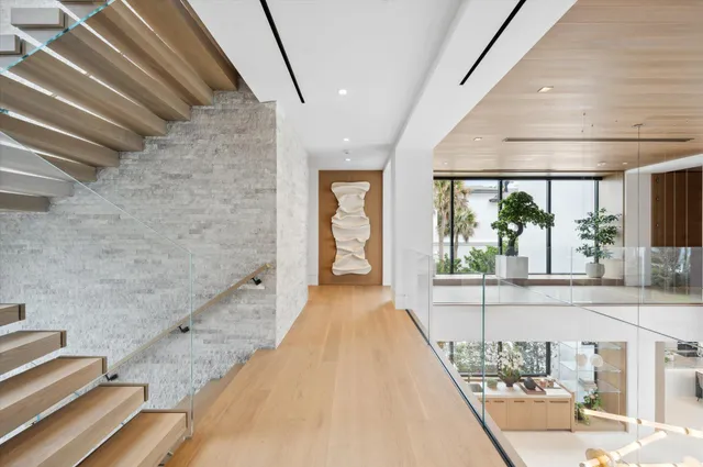 $45,000,000 | 999 Hillsboro Mile, Hillsboro Beach, FL 33062