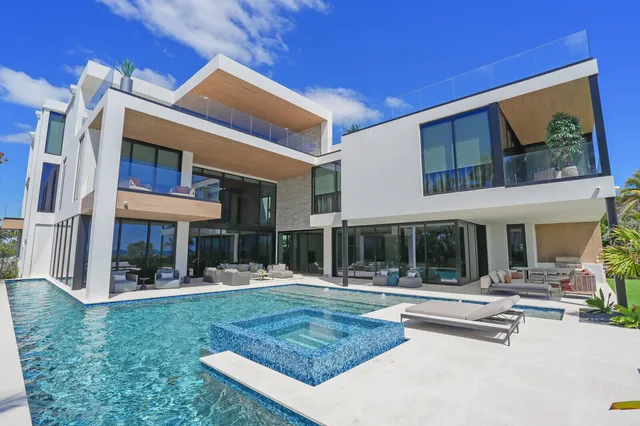 $45,000,000 | 999 Hillsboro Mile, Hillsboro Beach, FL 33062