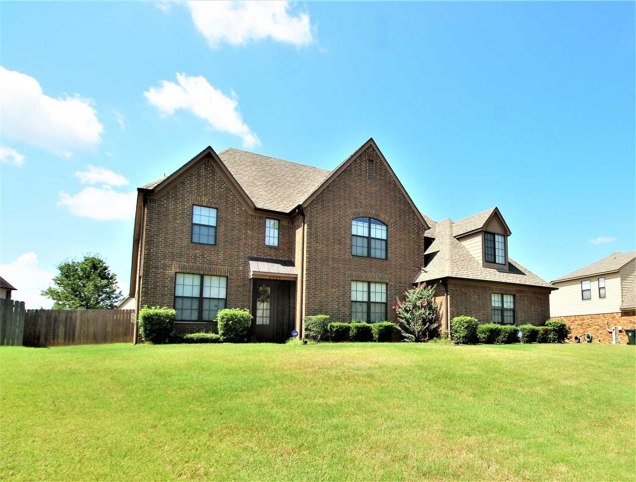 6329 Bending River Road Bartlett, TN 38135 - Photo 2 of 25 Gallery Image 2