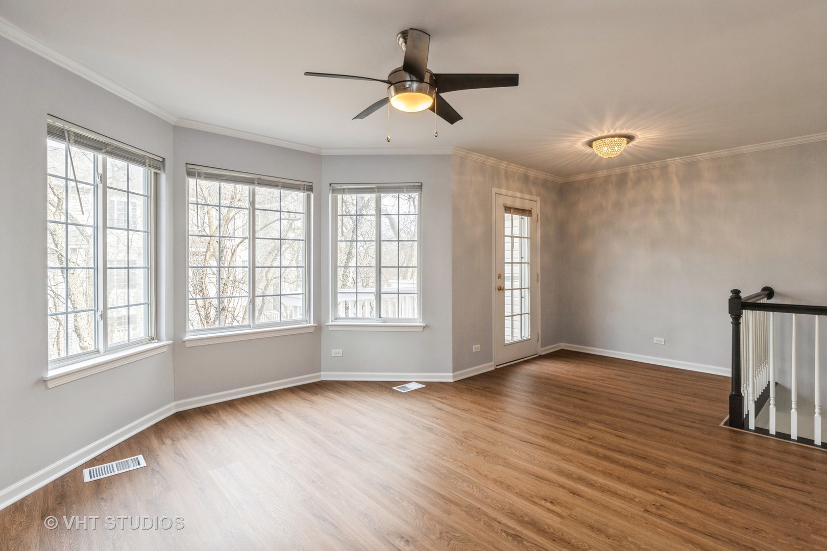 255 West Treehouse Lane Round Lake, IL 60073 - Photo 5 of 18