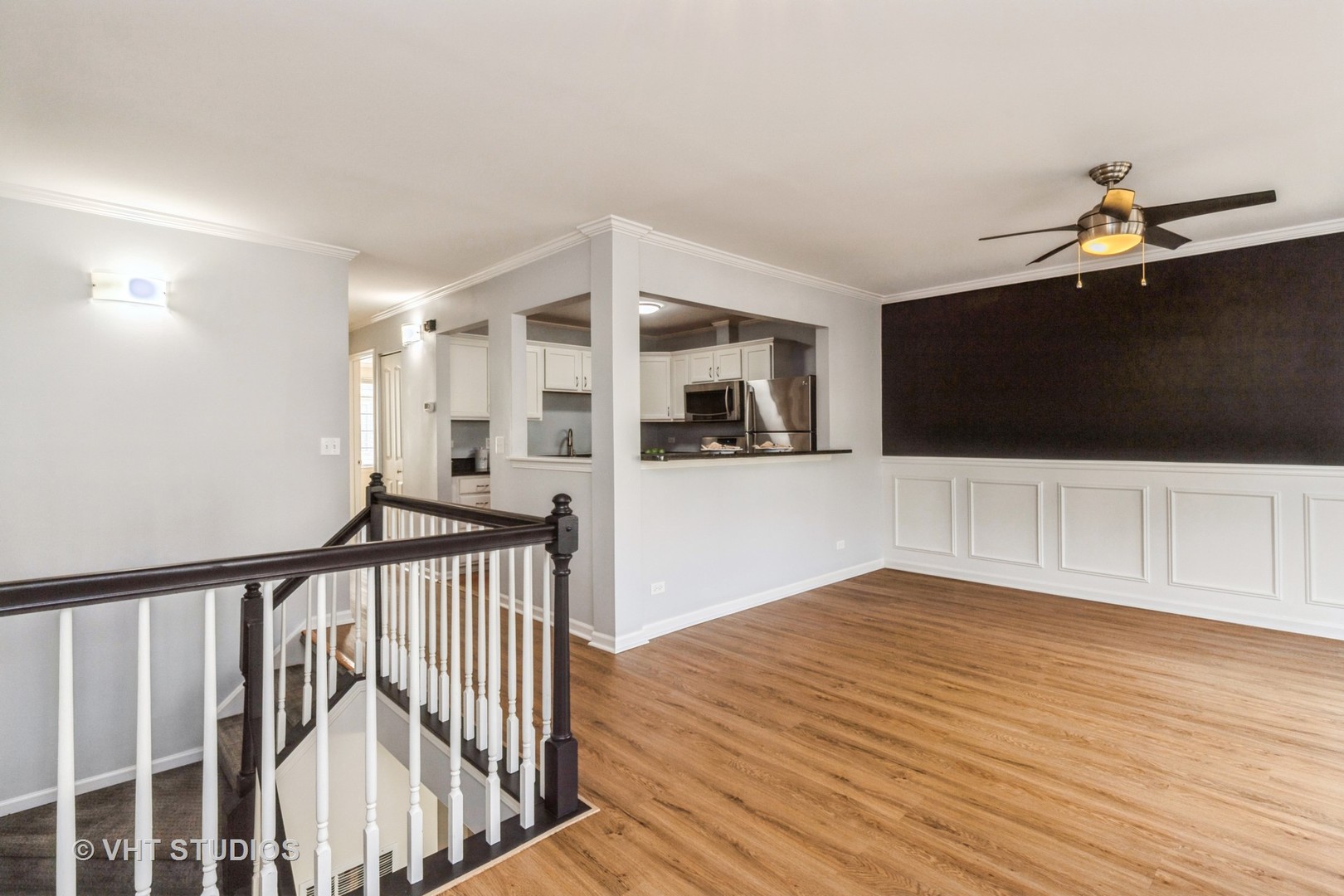 255 West Treehouse Lane Round Lake, IL 60073 - Photo 8 of 18