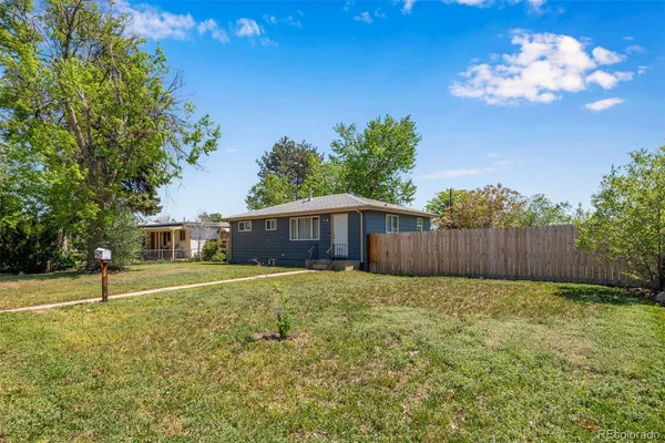 $550,000 | 934 Linley Court, Denver, CO 80204