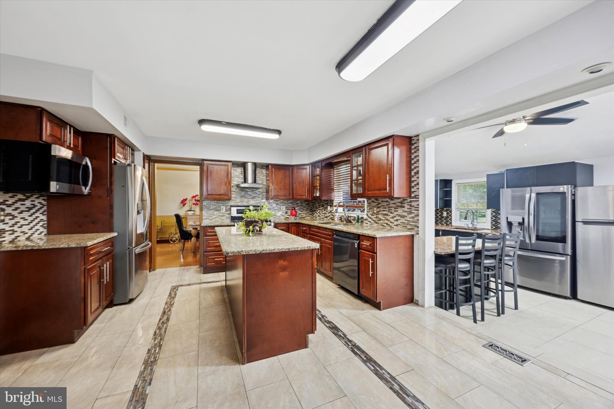 506 Flora Circle Springfield, PA 19064 - Photo 7 of 35